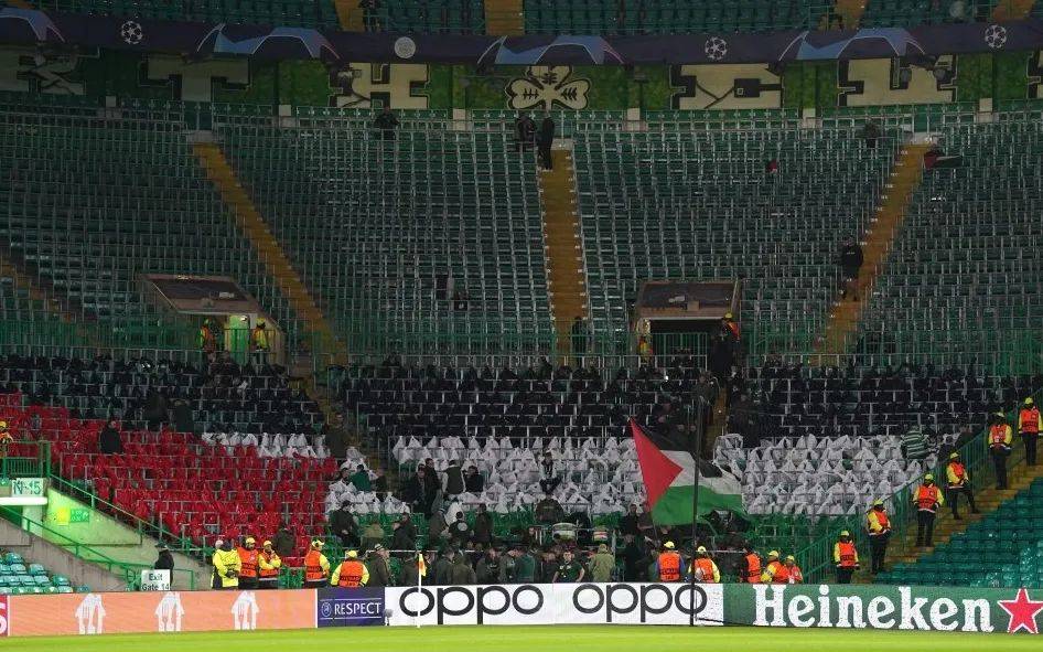 无视禁令，欧冠赛场被巴勒斯坦国旗淹没了