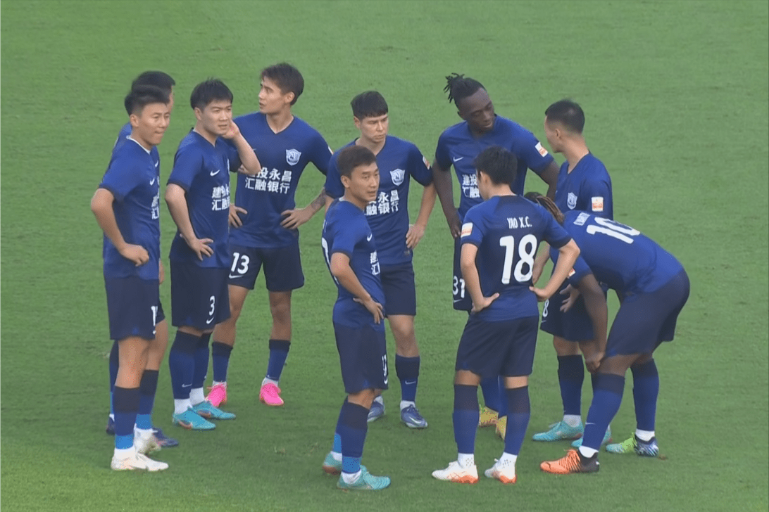 3-0！河南队半场终结悬念，沧州雄狮心不在焉，场外因素干扰严重