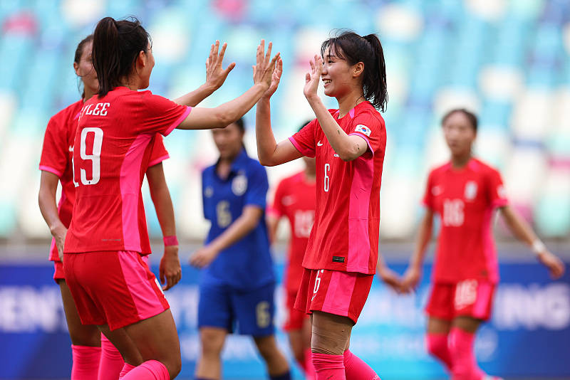 女足奥预赛 | 韩国女足首战10比1狂胜 向中、朝女足“示威”