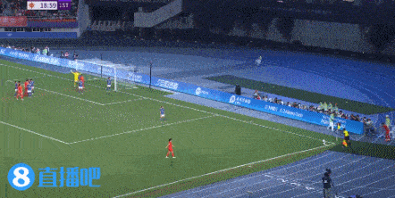 半场-中国女足1-4日本女足 女足后防溃败对手4次射门4个进球
