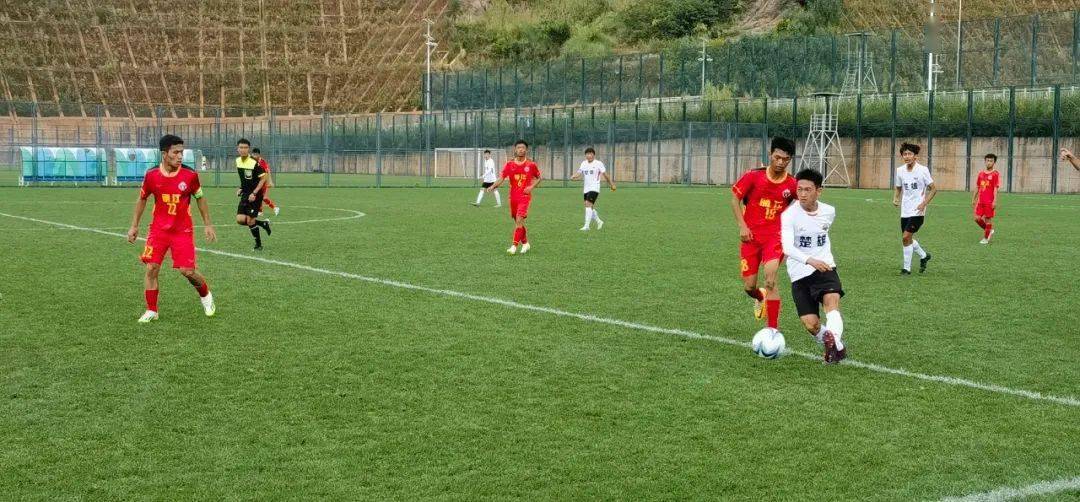 “奔跑吧·少年”2023年云南省青少年足球联赛在玉溪开赛
