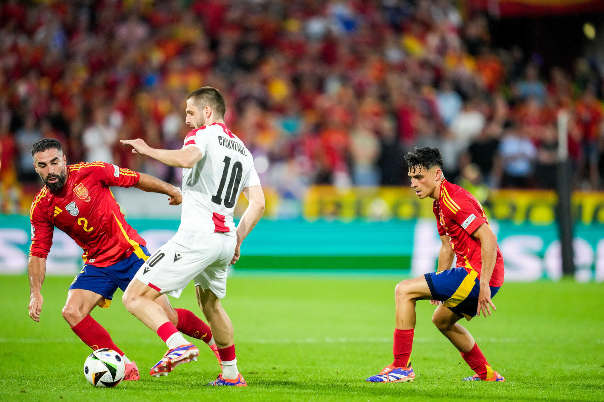 一场4-1把西班牙送到东道主面前，欧洲杯决赛提前打响，董路：德国赢