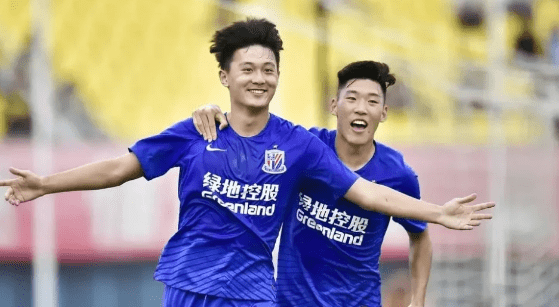 中国球员中，谁具备打欧洲联赛水平？武磊不假思索说出两人名字