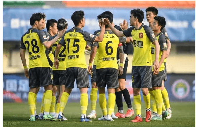 广州队是中国足球超级联赛（中超）的一支重要球队