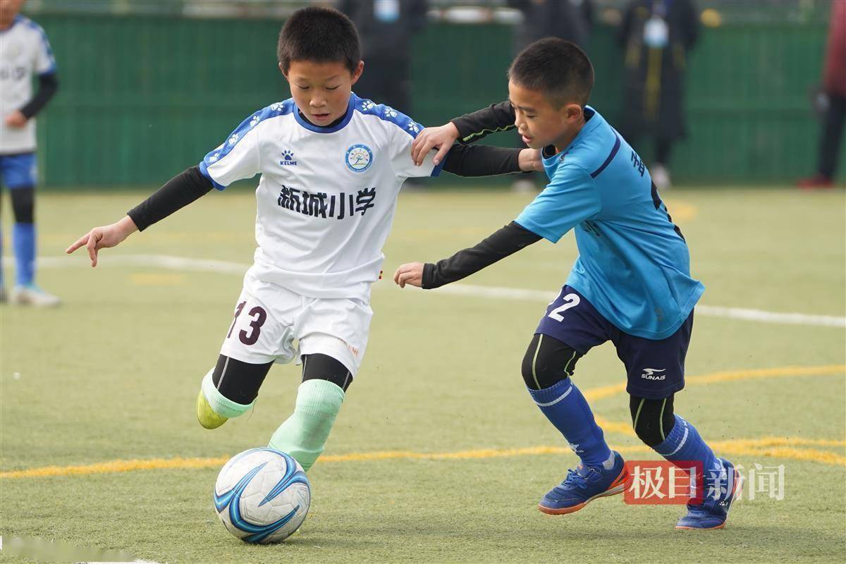 这所小学夺得武汉市校园足球联赛冠军