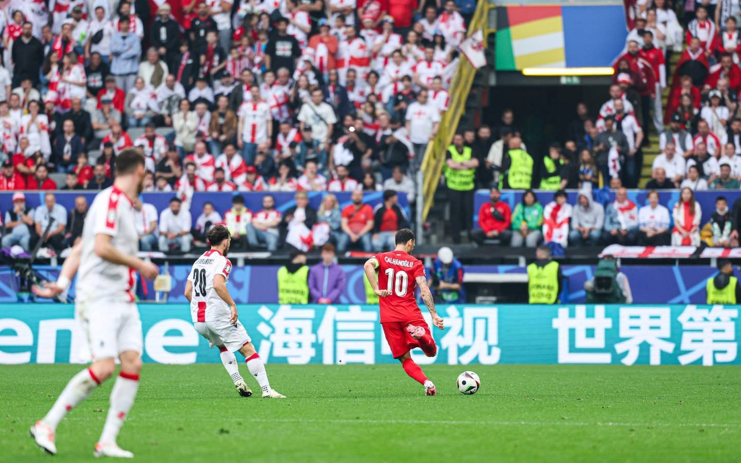 欧洲杯赛场打破C罗纪录，“土耳其梅西”才刚起步｜人物